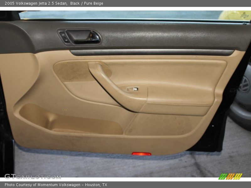 Black / Pure Beige 2005 Volkswagen Jetta 2.5 Sedan