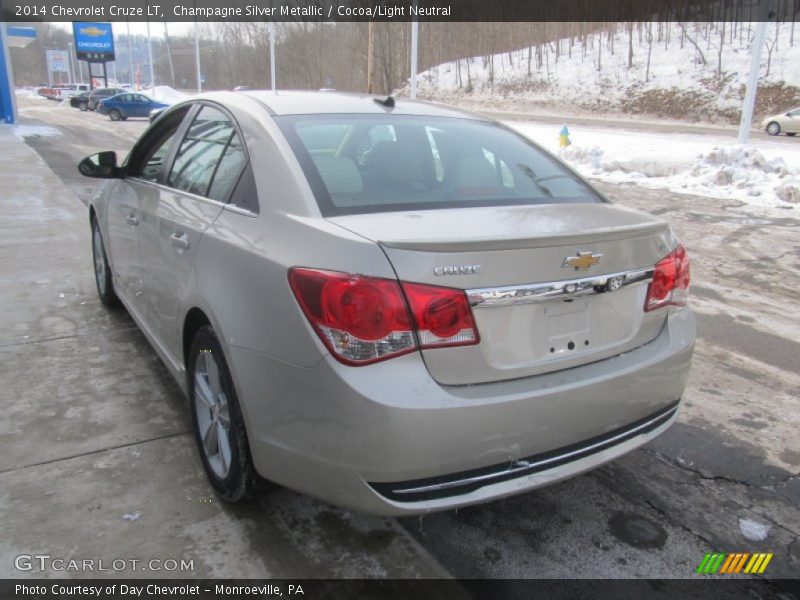 Champagne Silver Metallic / Cocoa/Light Neutral 2014 Chevrolet Cruze LT