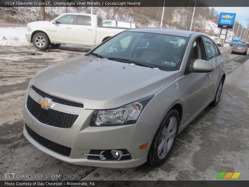 Champagne Silver Metallic / Cocoa/Light Neutral 2014 Chevrolet Cruze LT