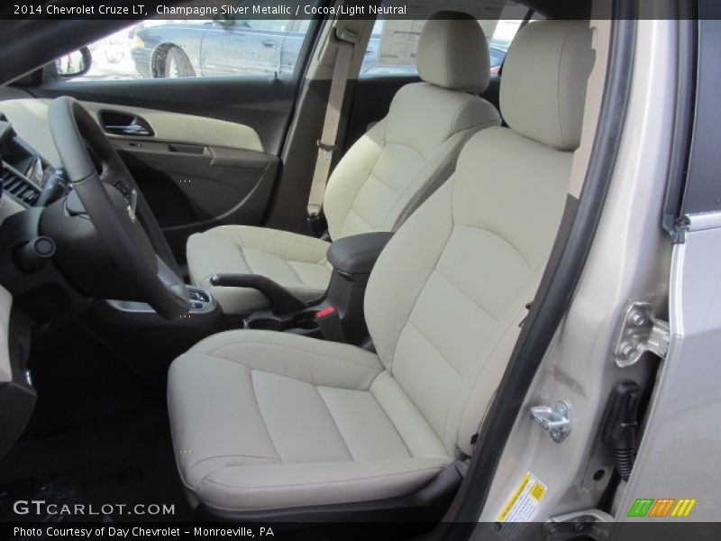 Champagne Silver Metallic / Cocoa/Light Neutral 2014 Chevrolet Cruze LT