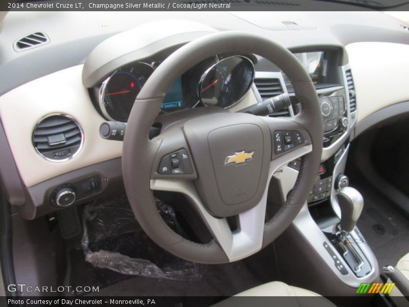 Champagne Silver Metallic / Cocoa/Light Neutral 2014 Chevrolet Cruze LT