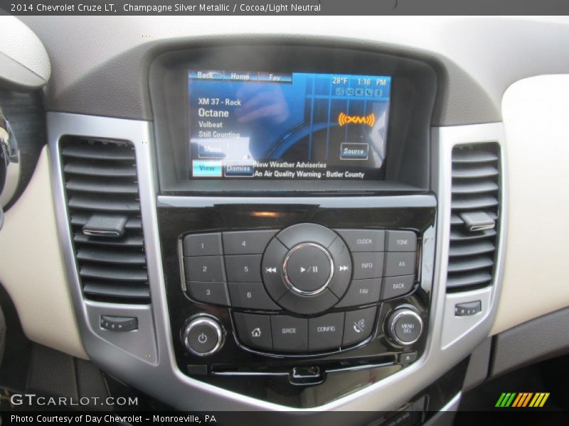 Champagne Silver Metallic / Cocoa/Light Neutral 2014 Chevrolet Cruze LT