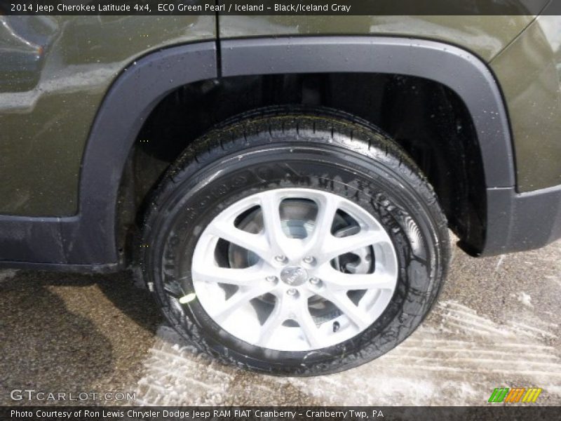 ECO Green Pearl / Iceland - Black/Iceland Gray 2014 Jeep Cherokee Latitude 4x4