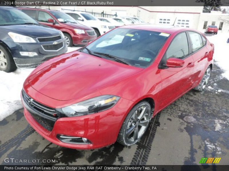 Front 3/4 View of 2014 Dart GT