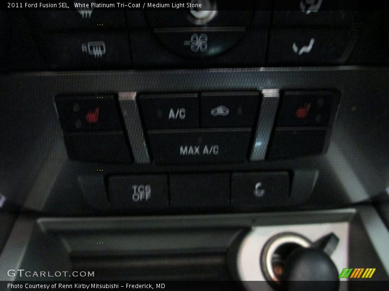 White Platinum Tri-Coat / Medium Light Stone 2011 Ford Fusion SEL