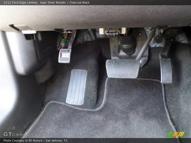 Ingot Silver Metallic / Charcoal Black 2013 Ford Edge Limited