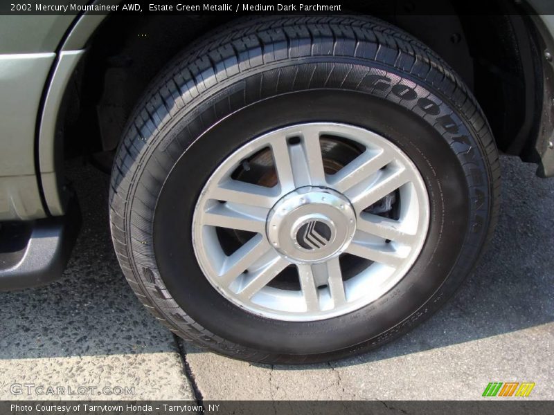 Estate Green Metallic / Medium Dark Parchment 2002 Mercury Mountaineer AWD