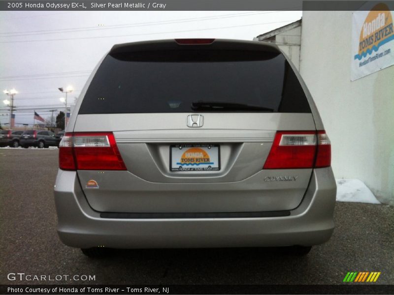 Silver Pearl Metallic / Gray 2005 Honda Odyssey EX-L