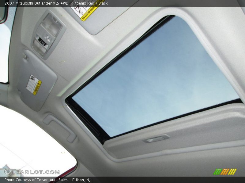 Phoenix Red / Black 2007 Mitsubishi Outlander XLS 4WD