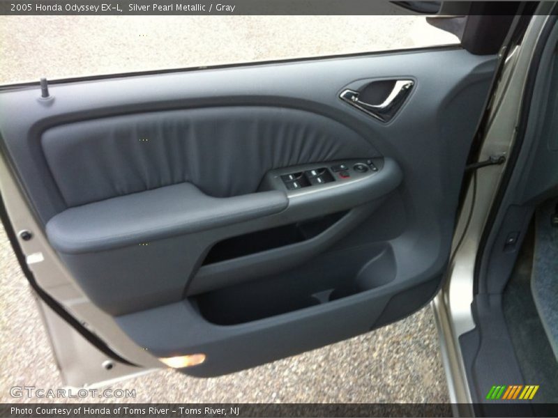 Silver Pearl Metallic / Gray 2005 Honda Odyssey EX-L