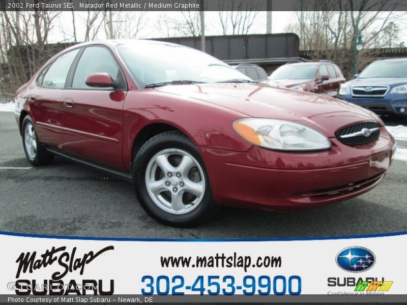 Matador Red Metallic / Medium Graphite 2002 Ford Taurus SES