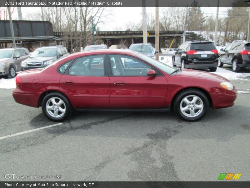 Matador Red Metallic / Medium Graphite 2002 Ford Taurus SES