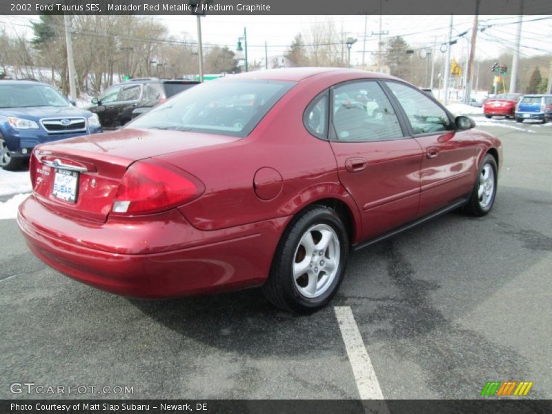 Matador Red Metallic / Medium Graphite 2002 Ford Taurus SES