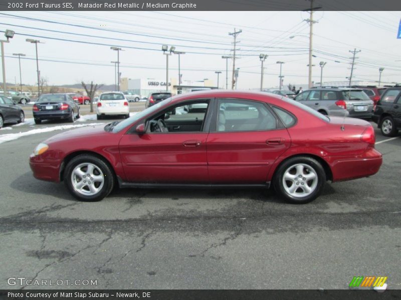 Matador Red Metallic / Medium Graphite 2002 Ford Taurus SES