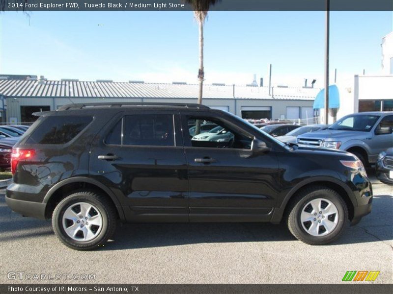 Tuxedo Black / Medium Light Stone 2014 Ford Explorer FWD