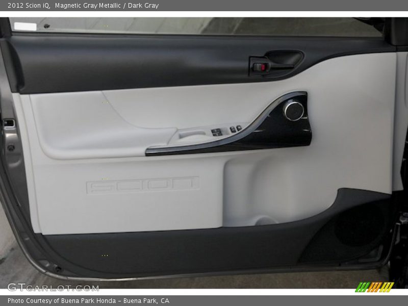 Magnetic Gray Metallic / Dark Gray 2012 Scion iQ