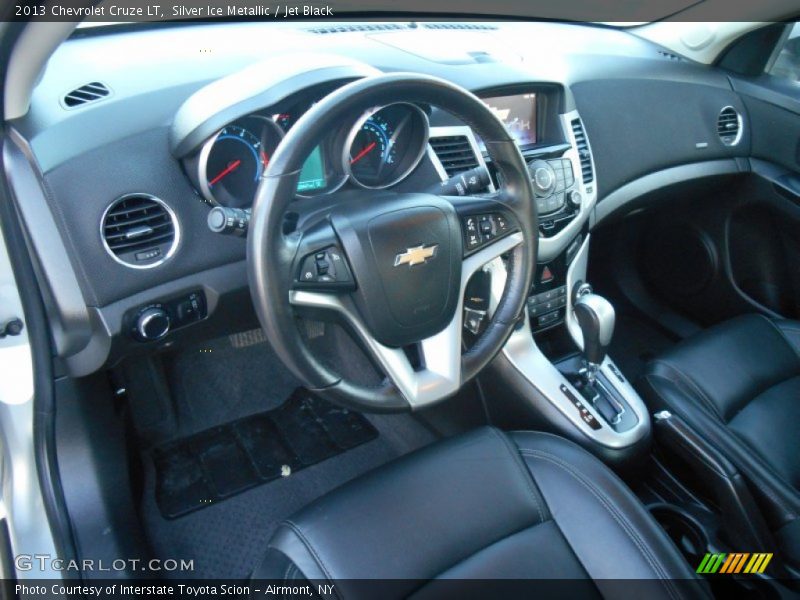 Silver Ice Metallic / Jet Black 2013 Chevrolet Cruze LT