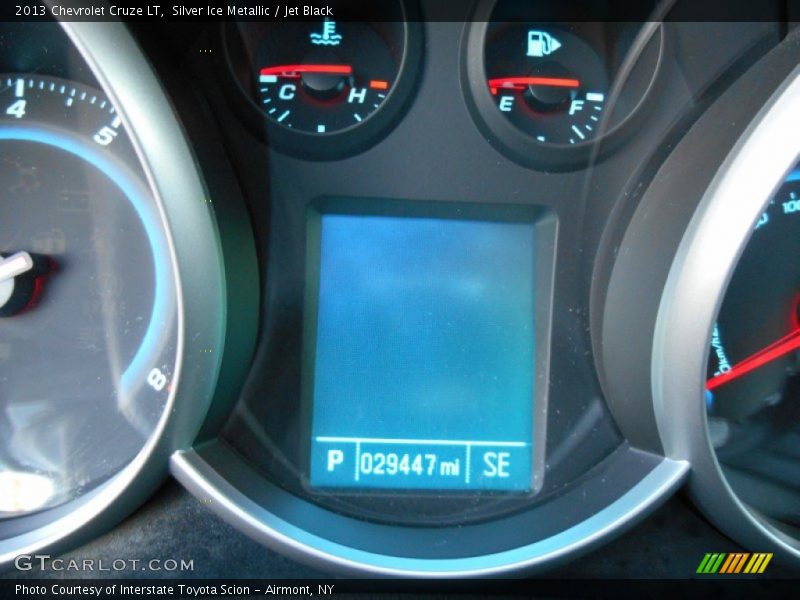 Silver Ice Metallic / Jet Black 2013 Chevrolet Cruze LT