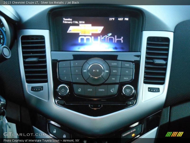 Silver Ice Metallic / Jet Black 2013 Chevrolet Cruze LT