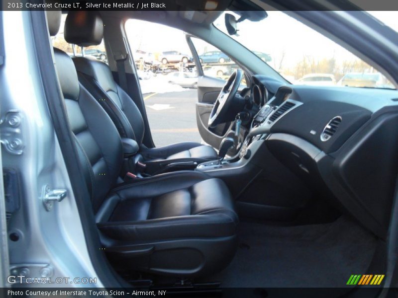 Silver Ice Metallic / Jet Black 2013 Chevrolet Cruze LT