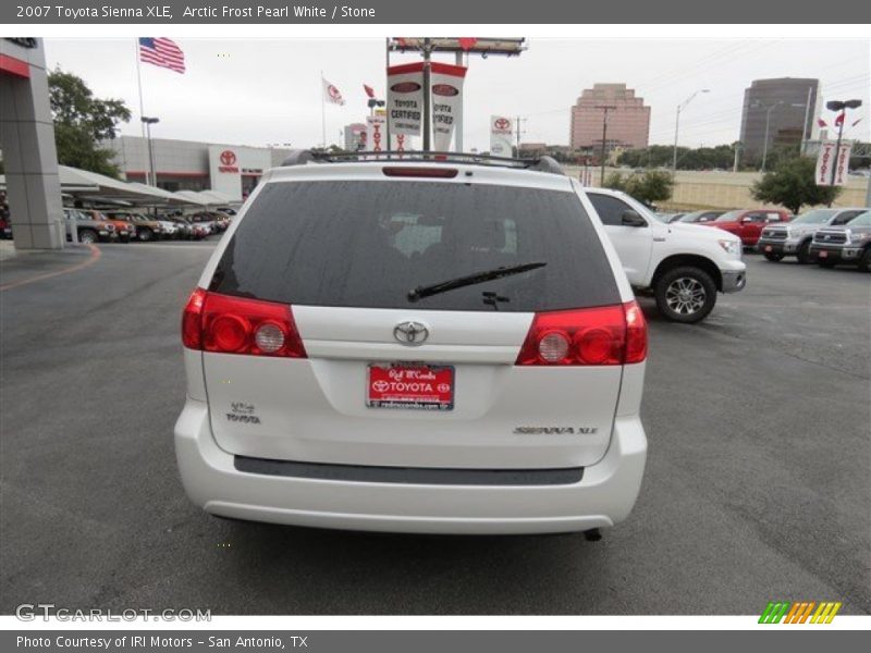 Arctic Frost Pearl White / Stone 2007 Toyota Sienna XLE