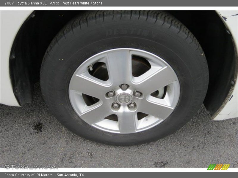 Arctic Frost Pearl White / Stone 2007 Toyota Sienna XLE