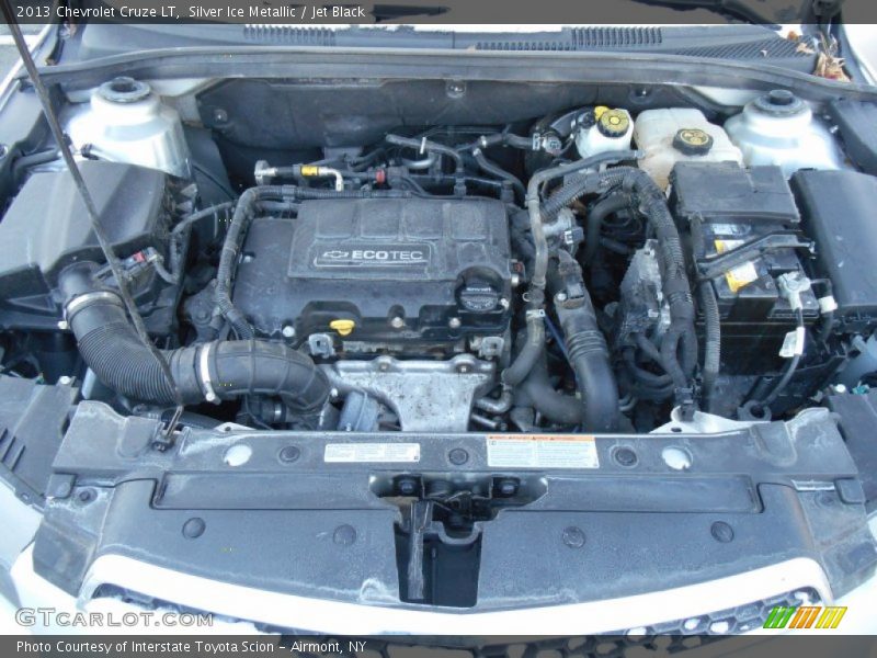 Silver Ice Metallic / Jet Black 2013 Chevrolet Cruze LT