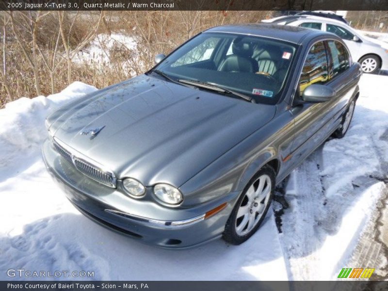 Front 3/4 View of 2005 X-Type 3.0