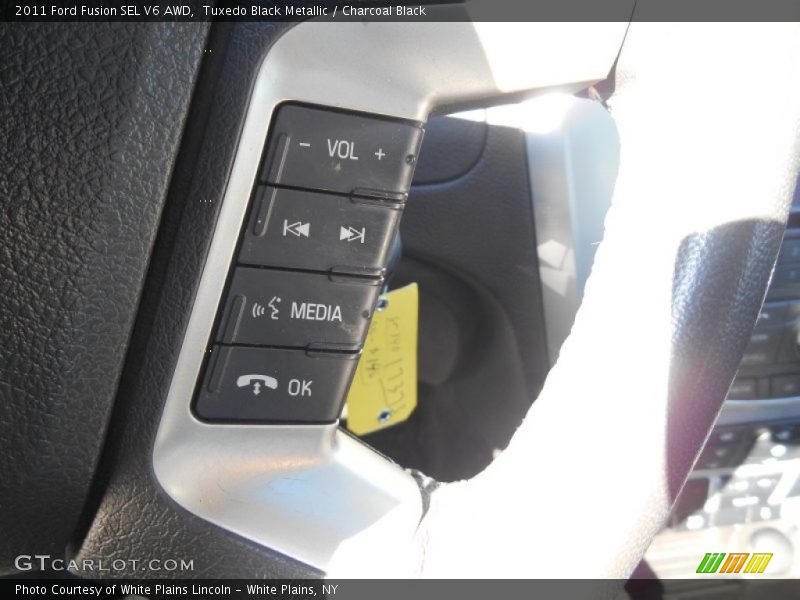 Tuxedo Black Metallic / Charcoal Black 2011 Ford Fusion SEL V6 AWD