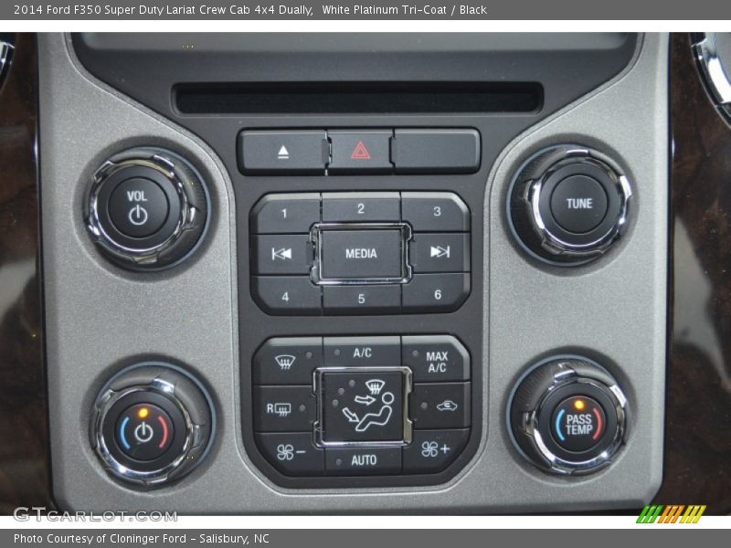 White Platinum Tri-Coat / Black 2014 Ford F350 Super Duty Lariat Crew Cab 4x4 Dually