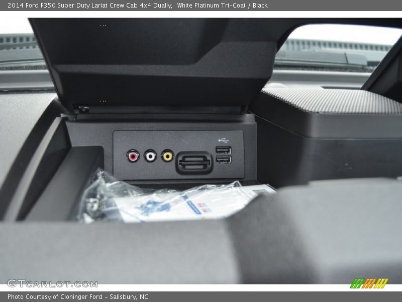 White Platinum Tri-Coat / Black 2014 Ford F350 Super Duty Lariat Crew Cab 4x4 Dually