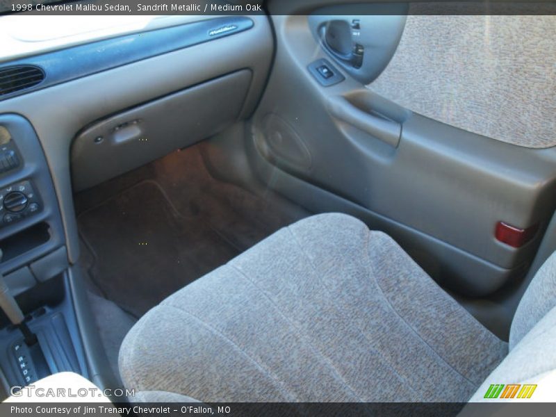 Sandrift Metallic / Medium Oak 1998 Chevrolet Malibu Sedan