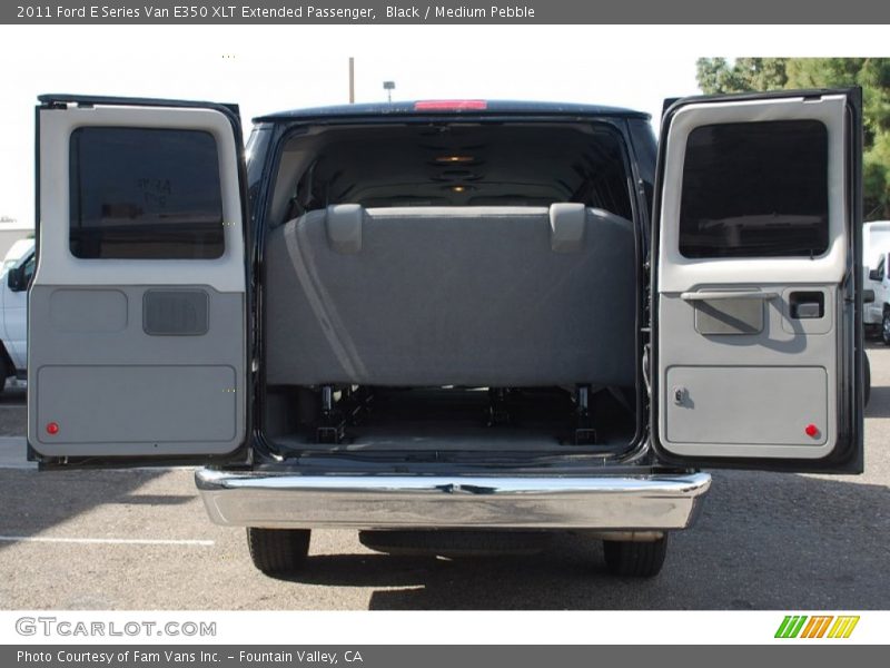 Black / Medium Pebble 2011 Ford E Series Van E350 XLT Extended Passenger
