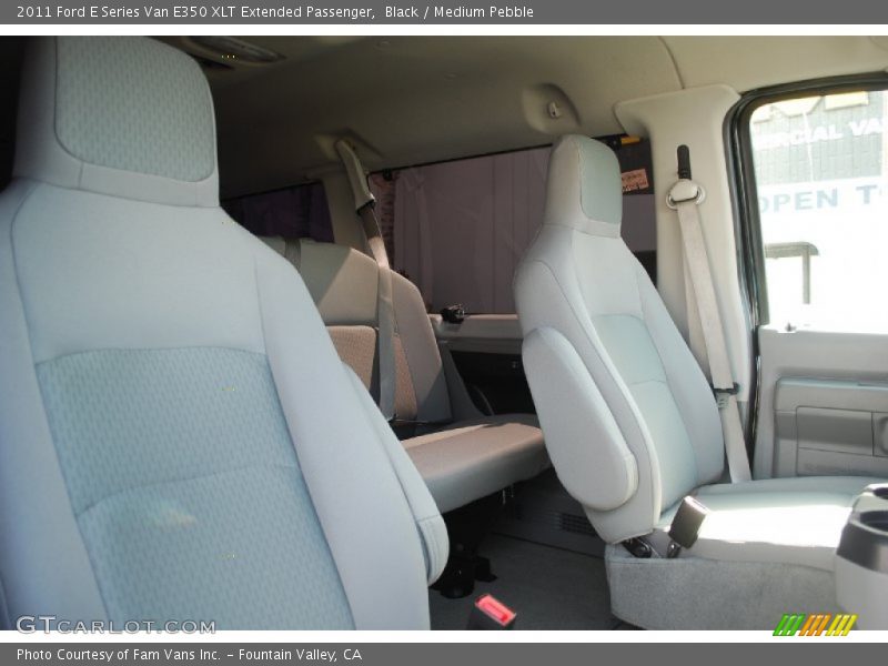 Black / Medium Pebble 2011 Ford E Series Van E350 XLT Extended Passenger