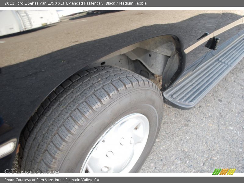 Black / Medium Pebble 2011 Ford E Series Van E350 XLT Extended Passenger