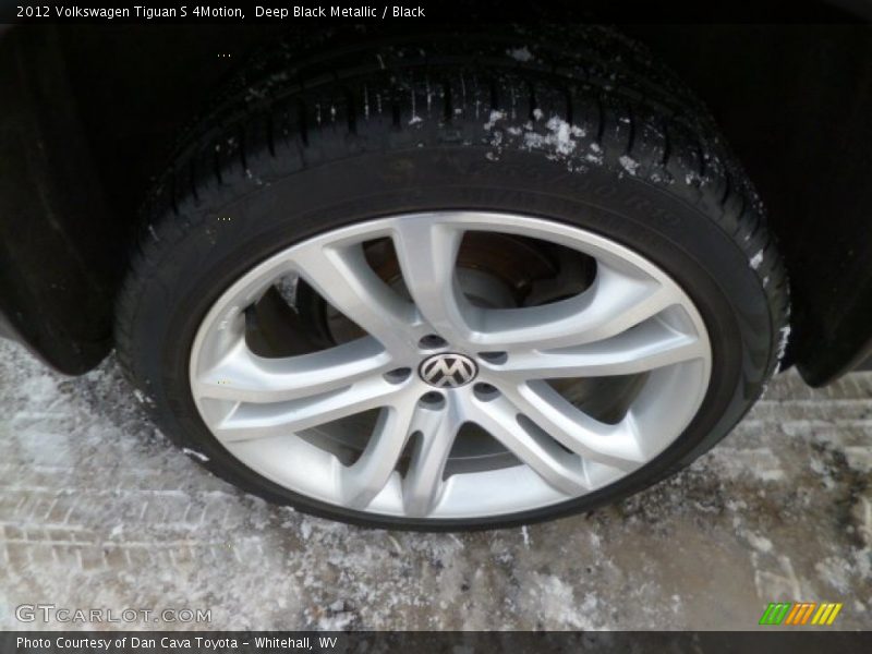 Deep Black Metallic / Black 2012 Volkswagen Tiguan S 4Motion