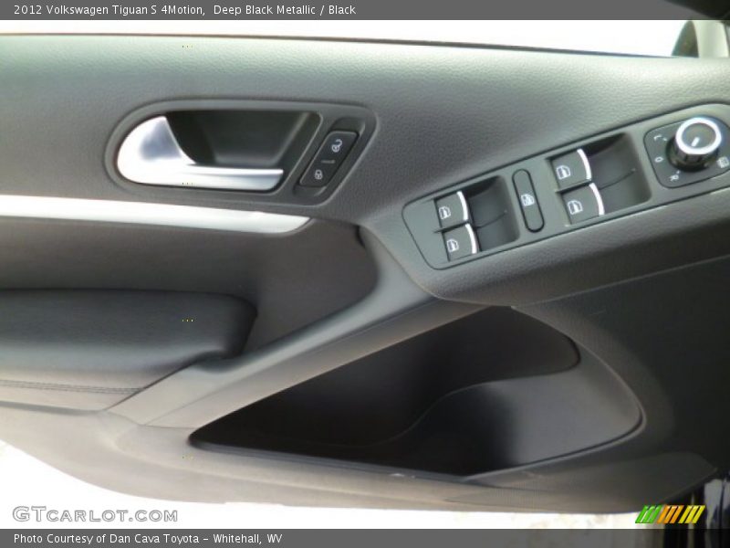 Deep Black Metallic / Black 2012 Volkswagen Tiguan S 4Motion