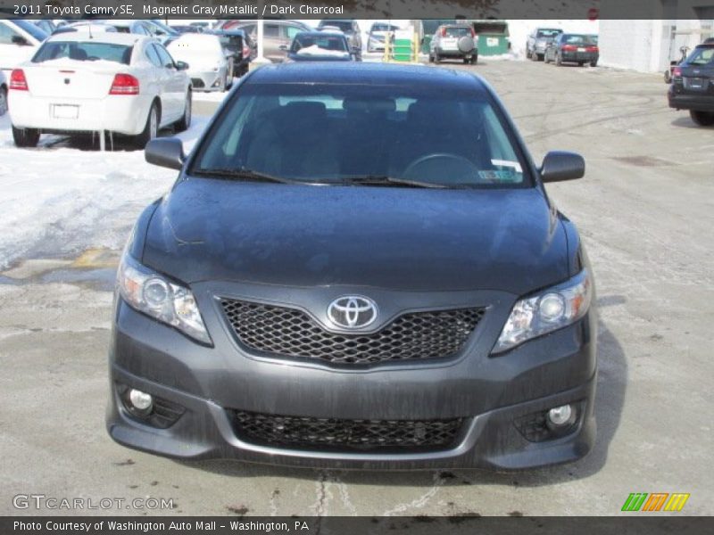 Magnetic Gray Metallic / Dark Charcoal 2011 Toyota Camry SE