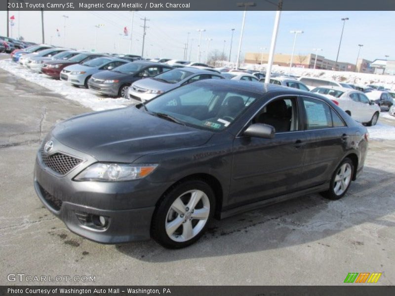 Magnetic Gray Metallic / Dark Charcoal 2011 Toyota Camry SE