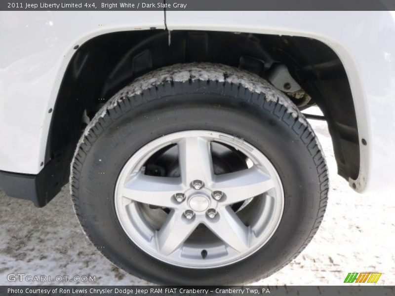 Bright White / Dark Slate Gray 2011 Jeep Liberty Limited 4x4