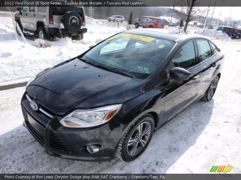 Tuxedo Black Metallic / Tuscany Red Leather 2012 Ford Focus SE Sport Sedan