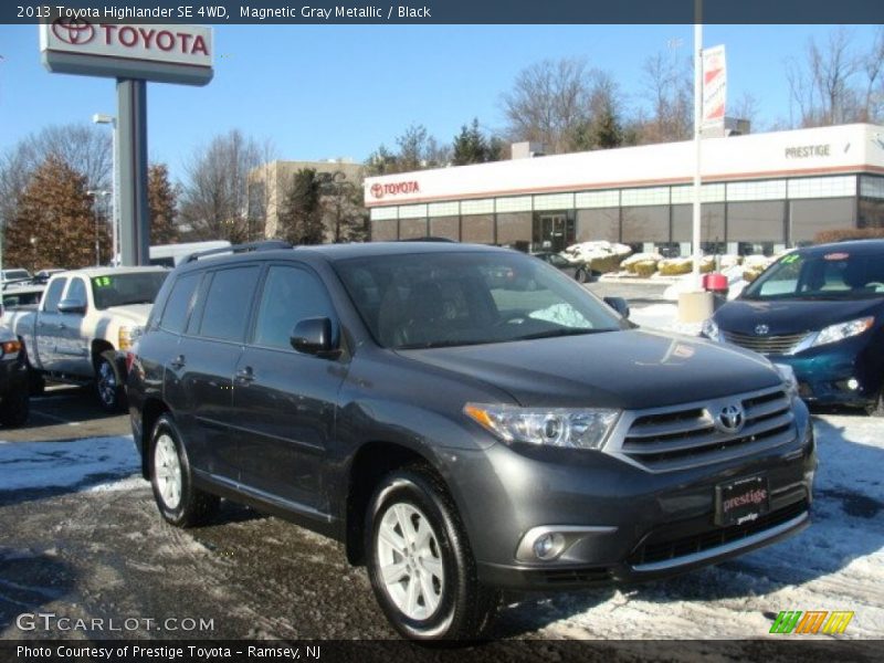 Magnetic Gray Metallic / Black 2013 Toyota Highlander SE 4WD