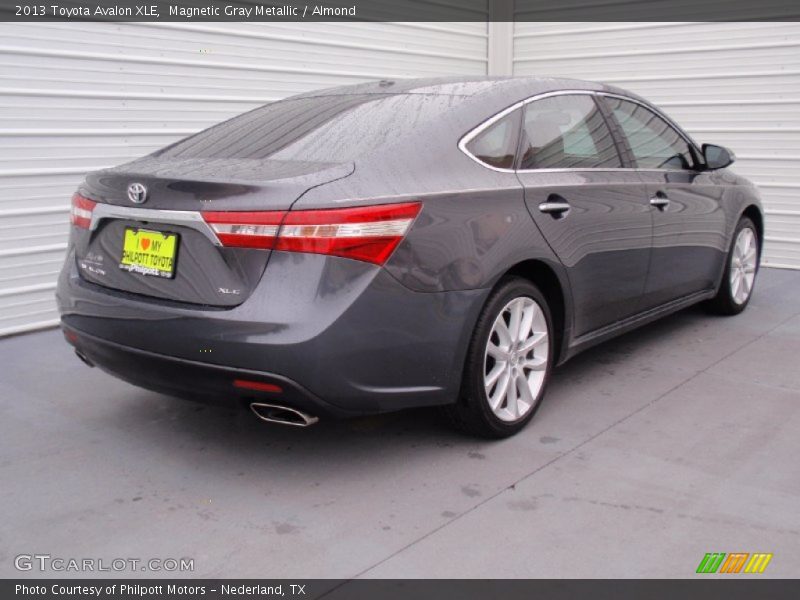 Magnetic Gray Metallic / Almond 2013 Toyota Avalon XLE