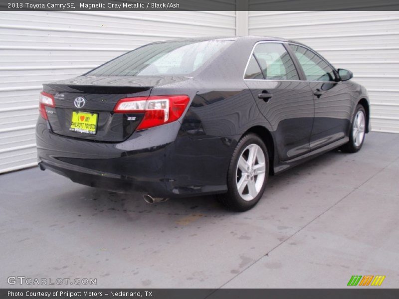 Magnetic Gray Metallic / Black/Ash 2013 Toyota Camry SE