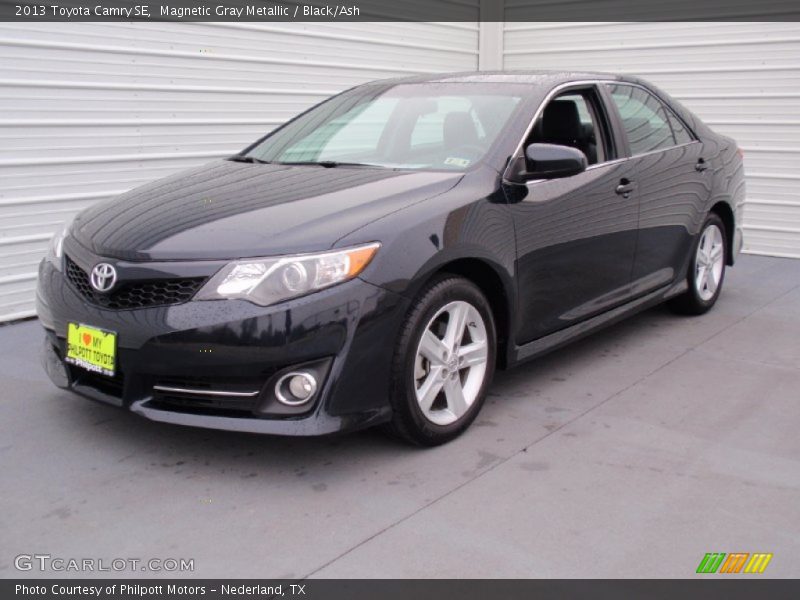 Magnetic Gray Metallic / Black/Ash 2013 Toyota Camry SE