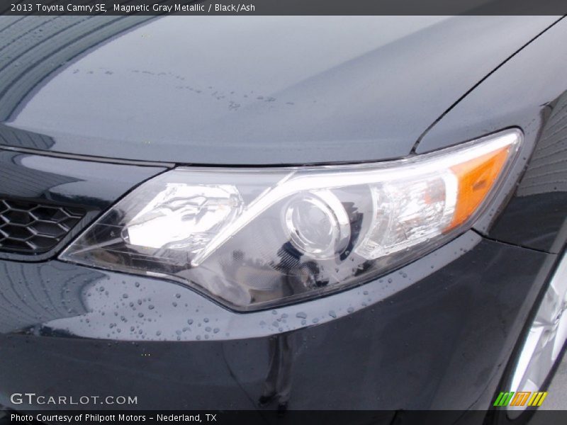Magnetic Gray Metallic / Black/Ash 2013 Toyota Camry SE