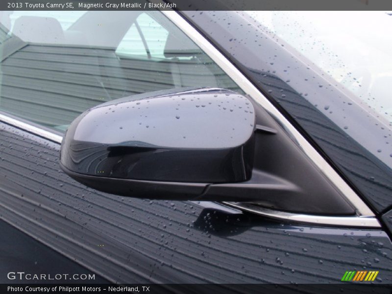 Magnetic Gray Metallic / Black/Ash 2013 Toyota Camry SE