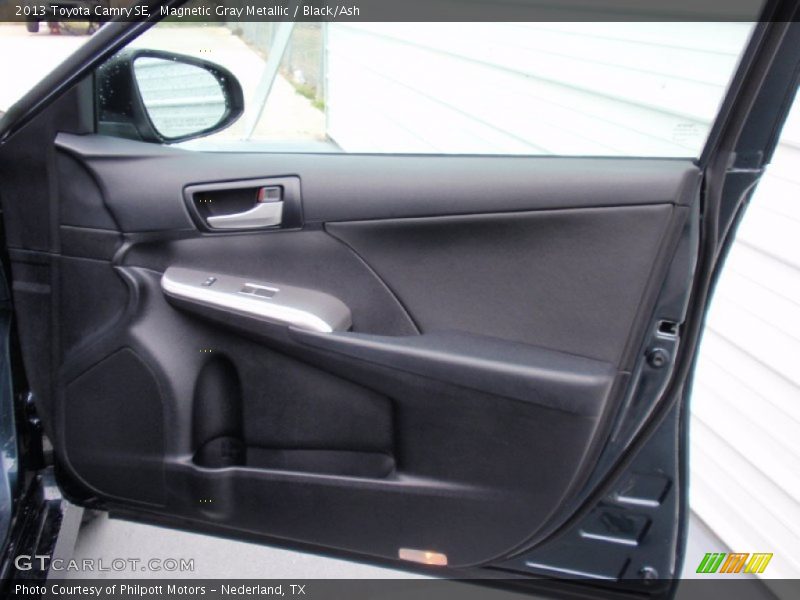 Magnetic Gray Metallic / Black/Ash 2013 Toyota Camry SE