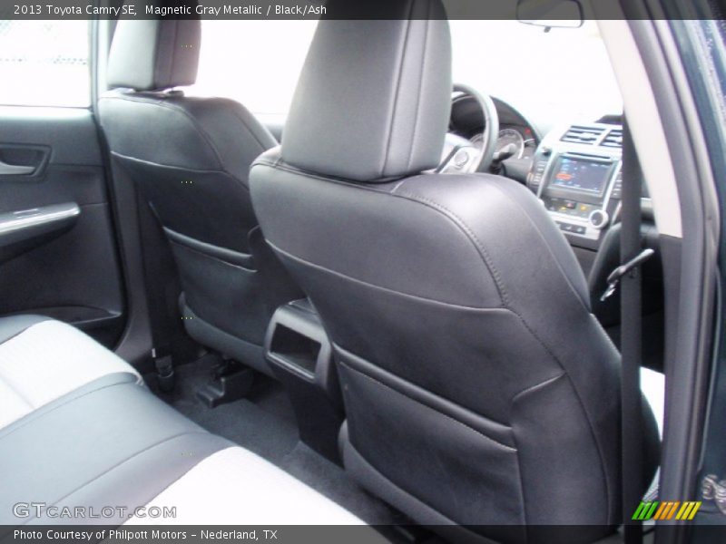 Magnetic Gray Metallic / Black/Ash 2013 Toyota Camry SE