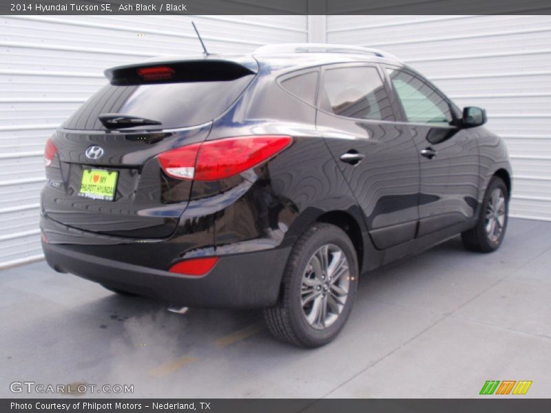 Ash Black / Black 2014 Hyundai Tucson SE